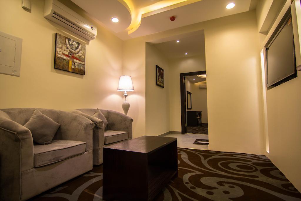 Rest Night Hotel Suites - Al Moroj Rijád Szoba fotó
